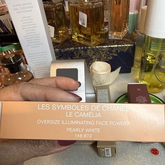 CHANEL Les Symboles De Chanel Le Camelia Illuminating Powder Pearly White LIMTED - Picture 3 of 5